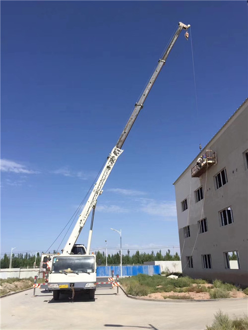 宣城市“轻装强干”—— 吊车的 “轻量化臂架” 技术